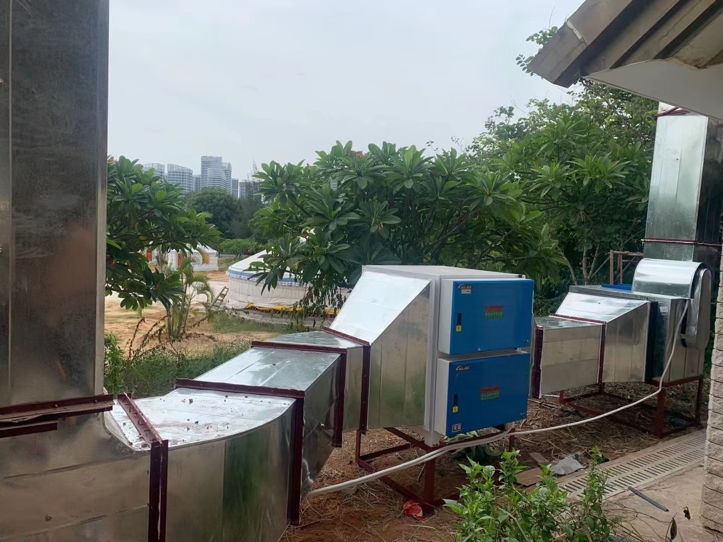 油煙凈化器，油煙凈化設(shè)備，油煙凈化機(jī)