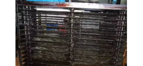 廣杰GOJEK：廚房油煙污染不要愁，優(yōu)越大型油煙機(jī)清洗來幫您！