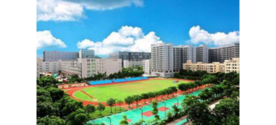 廣杰 GOJEK：深圳市奮達職業(yè)技術學校14萬風量油煙凈化案例！